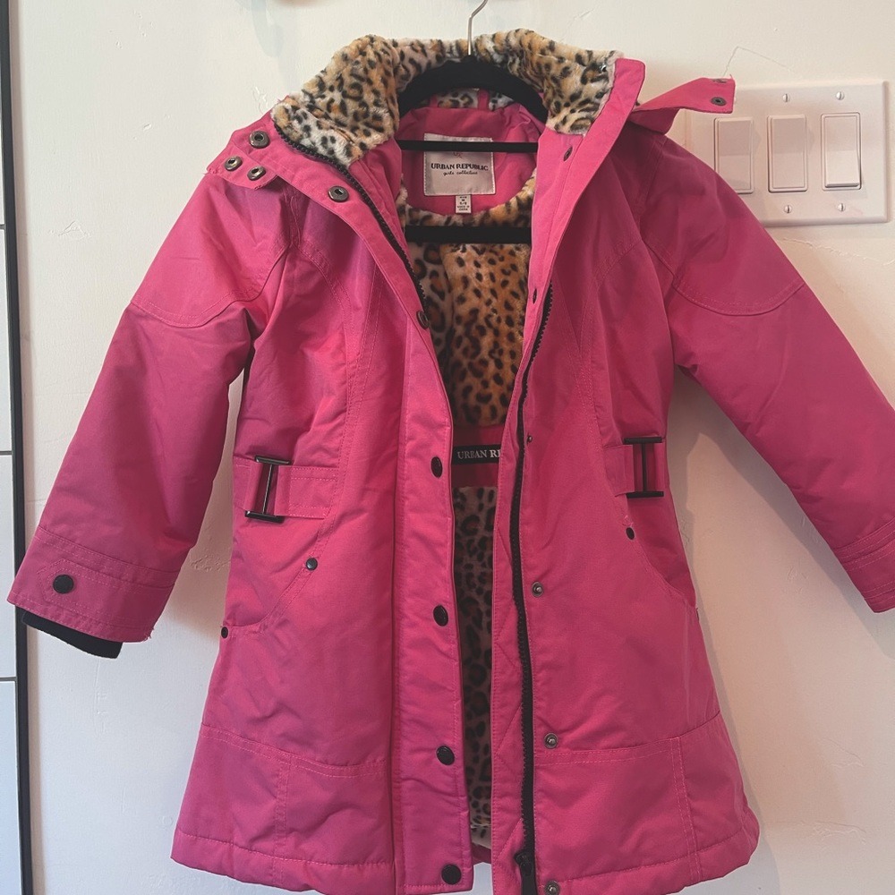 knee length coat. Size 5/6.
